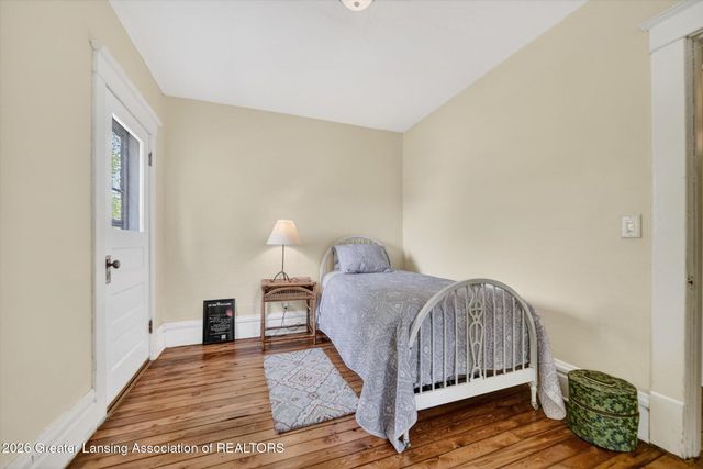 124 W Lincoln Street, Grand Ledge, MI 48837