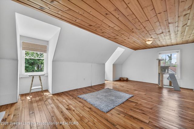 124 W Lincoln Street, Grand Ledge, MI 48837