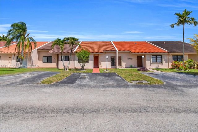 6323 SW 147th Place Circle, Miami, FL 33193