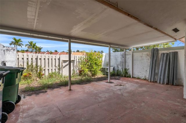 6323 SW 147th Place Circle, Miami, FL 33193
