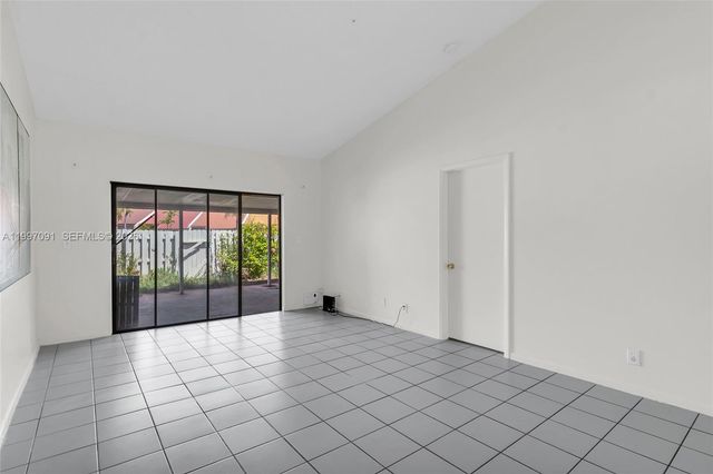 6323 SW 147th Place Circle, Miami, FL 33193