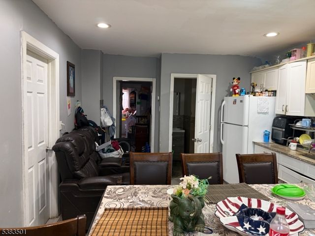 495 21St Ave, Paterson City, NJ 07513