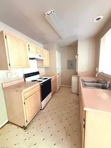 5297 Bardith CIR, Virginia Beach, VA 23455