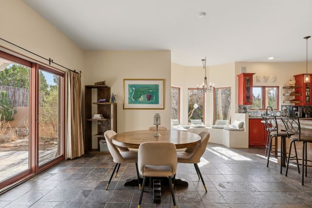 40 Paseo Del Antilope, Santa Fe, NM 87506