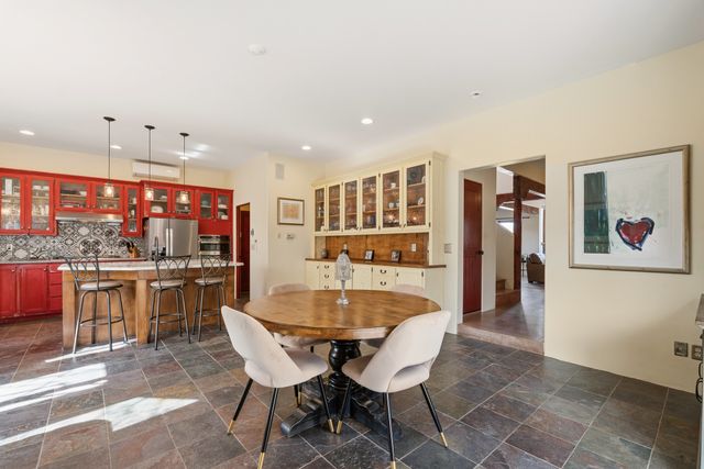 40 Paseo Del Antilope, Santa Fe, NM 87506