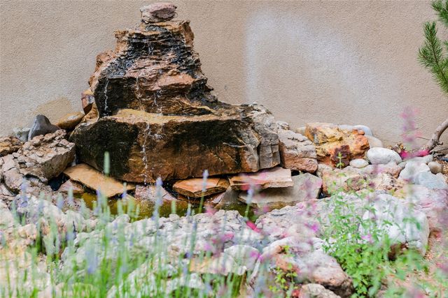 40 Paseo Del Antilope, Santa Fe, NM 87506