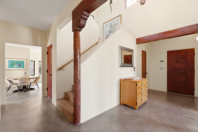 40 Paseo Del Antilope, Santa Fe, NM 87506