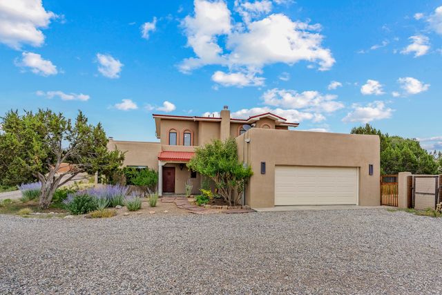 40 Paseo Del Antilope, Santa Fe, NM 87506