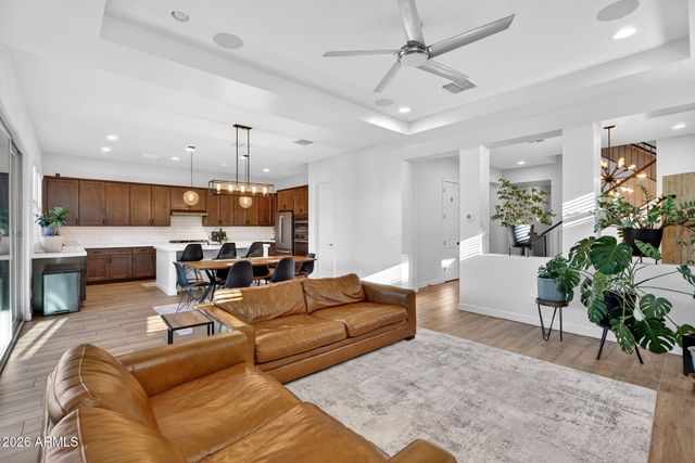 3960 E APPALOOSA Road, Gilbert, AZ 85296