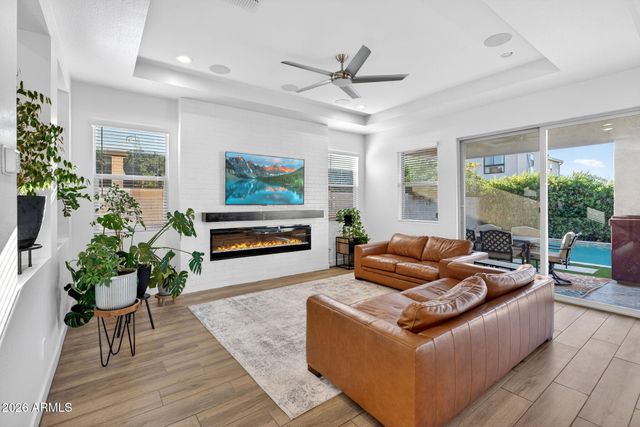 3960 E APPALOOSA Road, Gilbert, AZ 85296