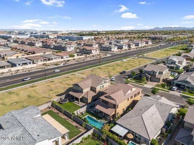 3960 E APPALOOSA Road, Gilbert, AZ 85296