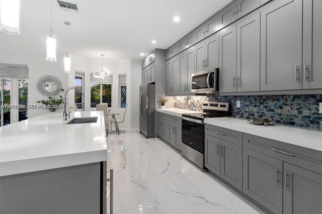 17575 SW 280 Th Street, Homestead, FL 33031