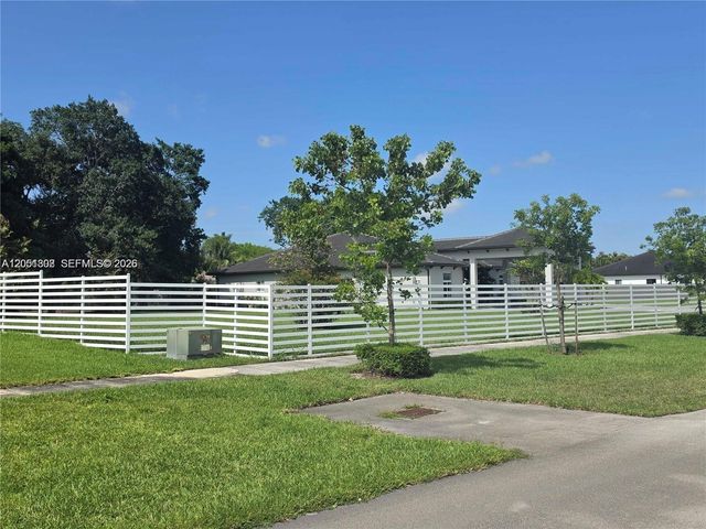 17575 SW 280 Th Street, Homestead, FL 33031