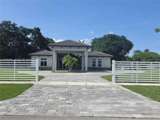 17575 SW 280 Th Street, Homestead, FL 33031