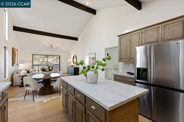 28 Tamarisk, Moraga, CA 94556