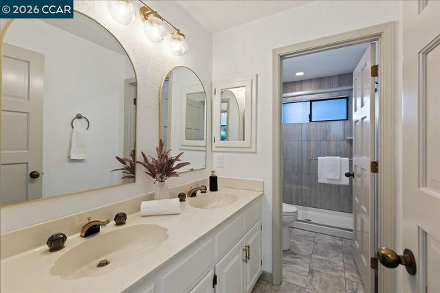 28 Tamarisk, Moraga, CA 94556