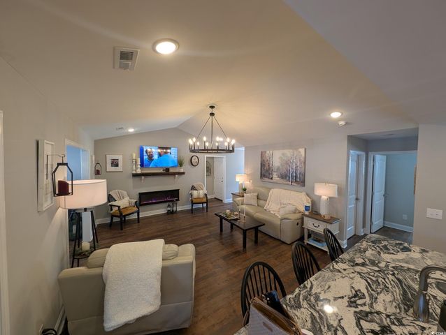 4201 Rockwood Dr., Conway, SC 29526