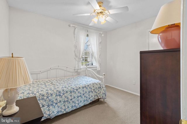 228 AQUA LN, Delran, NJ 08075