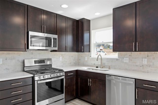 2 Arlington at Post Farms Meadows, O'fallon, MO 63385