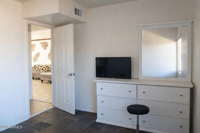 2620 N 72ND Place, Scottsdale, AZ 85257