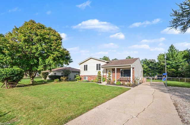 39436 Shoreline Drive, Harrison Twp, MI 48045