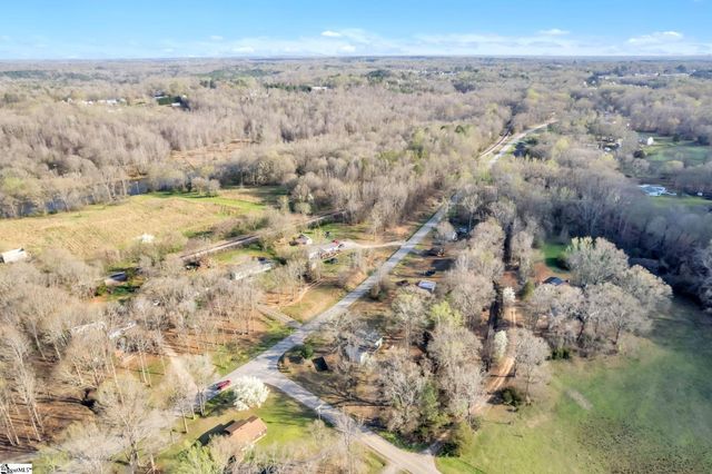 1409 Old Spartanburg Highway, Woodruff, SC 29388