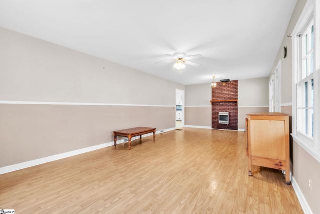 1409 Old Spartanburg Highway, Woodruff, SC 29388