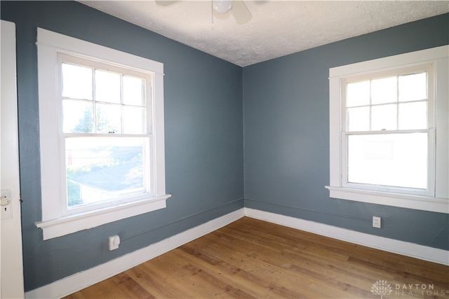 21 E Beechwood Avenue, Dayton, OH 45405
