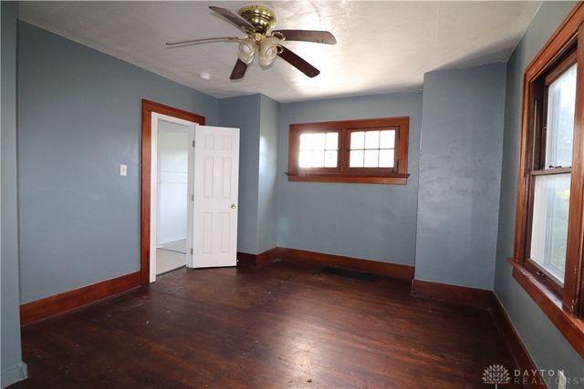21 E Beechwood Avenue, Dayton, OH 45405
