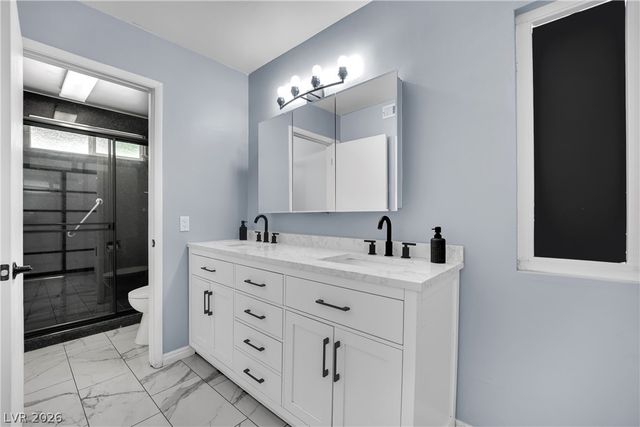 6636 Treadway Lane, Las Vegas, NV 89103