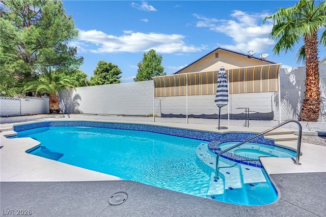 6636 Treadway Lane, Las Vegas, NV 89103