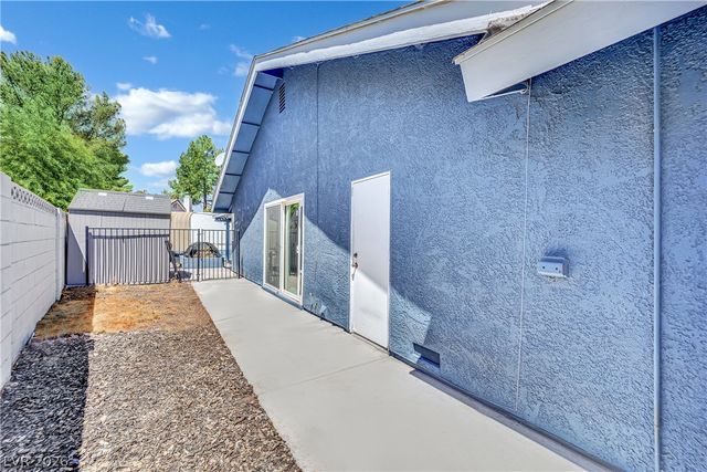 6636 Treadway Lane, Las Vegas, NV 89103