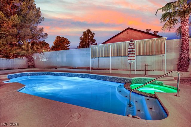 6636 Treadway Lane, Las Vegas, NV 89103