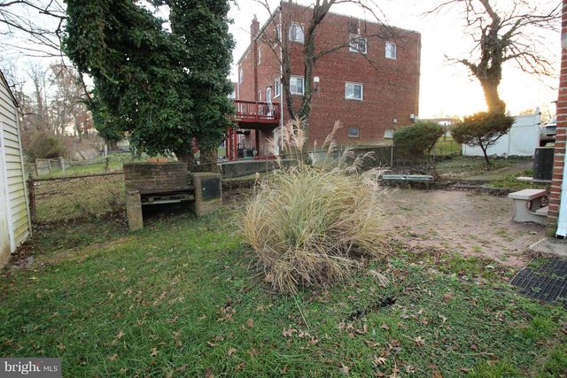 1818 LONGFORD DR, Hyattsville, MD 20782