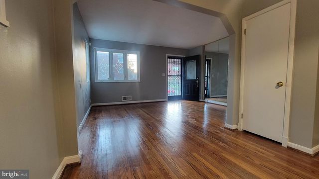 1818 LONGFORD DR, Hyattsville, MD 20782