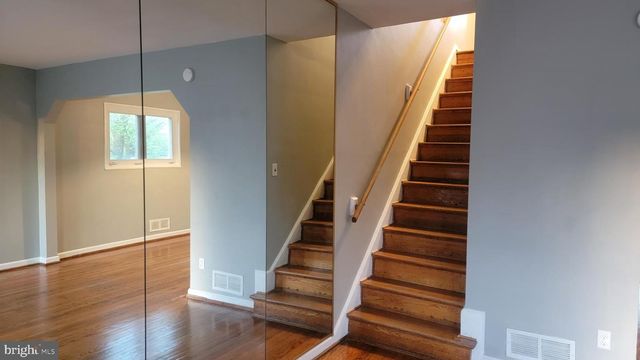 1818 LONGFORD DR, Hyattsville, MD 20782