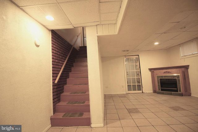 1818 LONGFORD DR, Hyattsville, MD 20782