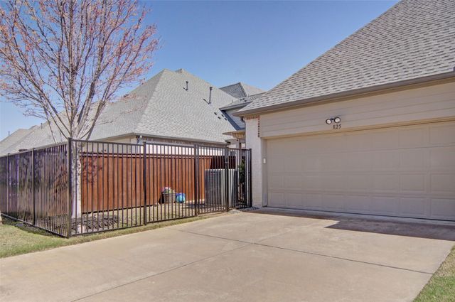 825 Milton Way, Coppell, TX 75019