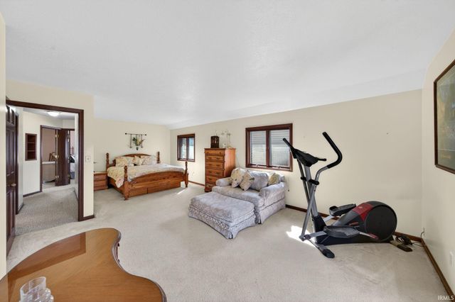 54459 Hunters Court, Elkhart, IN 46514