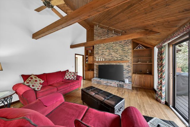 54459 Hunters Court, Elkhart, IN 46514