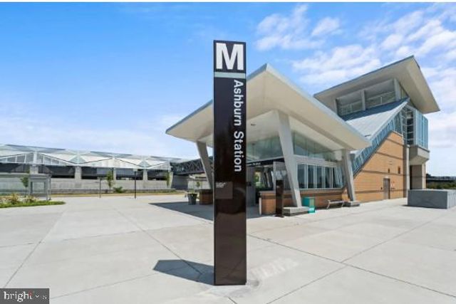 22801 TAWNY PINE SQ, Brambleton, VA 20148