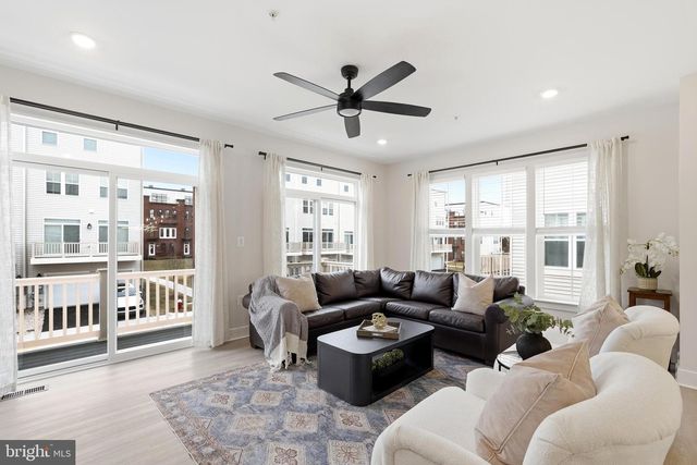 22801 TAWNY PINE SQ, Brambleton, VA 20148