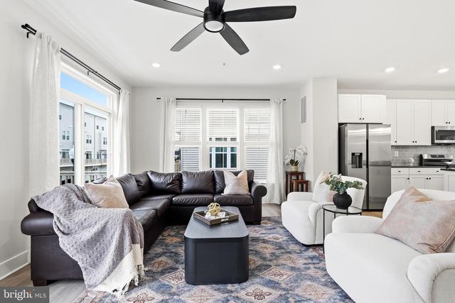 22801 TAWNY PINE SQ, Brambleton, VA 20148