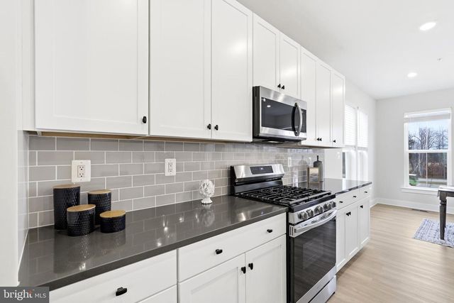 22801 TAWNY PINE SQ, Brambleton, VA 20148