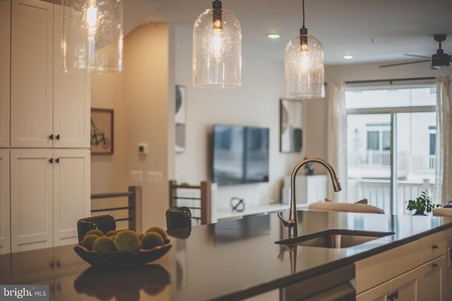 22801 TAWNY PINE SQ, Brambleton, VA 20148