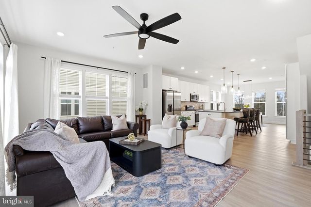 22801 TAWNY PINE SQ, Brambleton, VA 20148