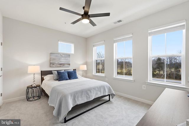 22801 TAWNY PINE SQ, Brambleton, VA 20148