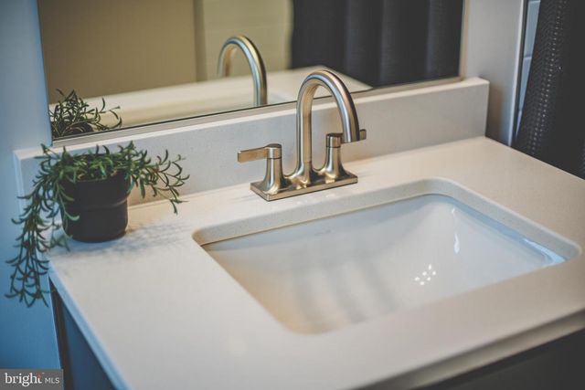 22801 TAWNY PINE SQ, Brambleton, VA 20148