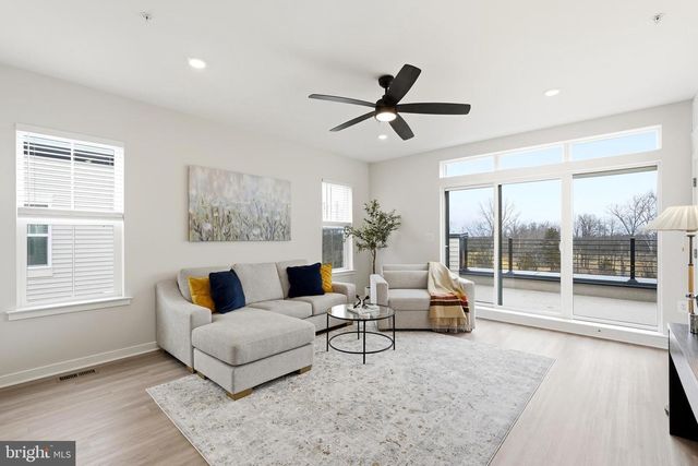 22801 TAWNY PINE SQ, Brambleton, VA 20148