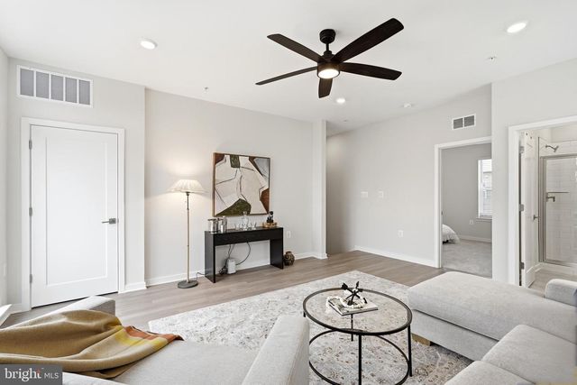 22801 TAWNY PINE SQ, Brambleton, VA 20148